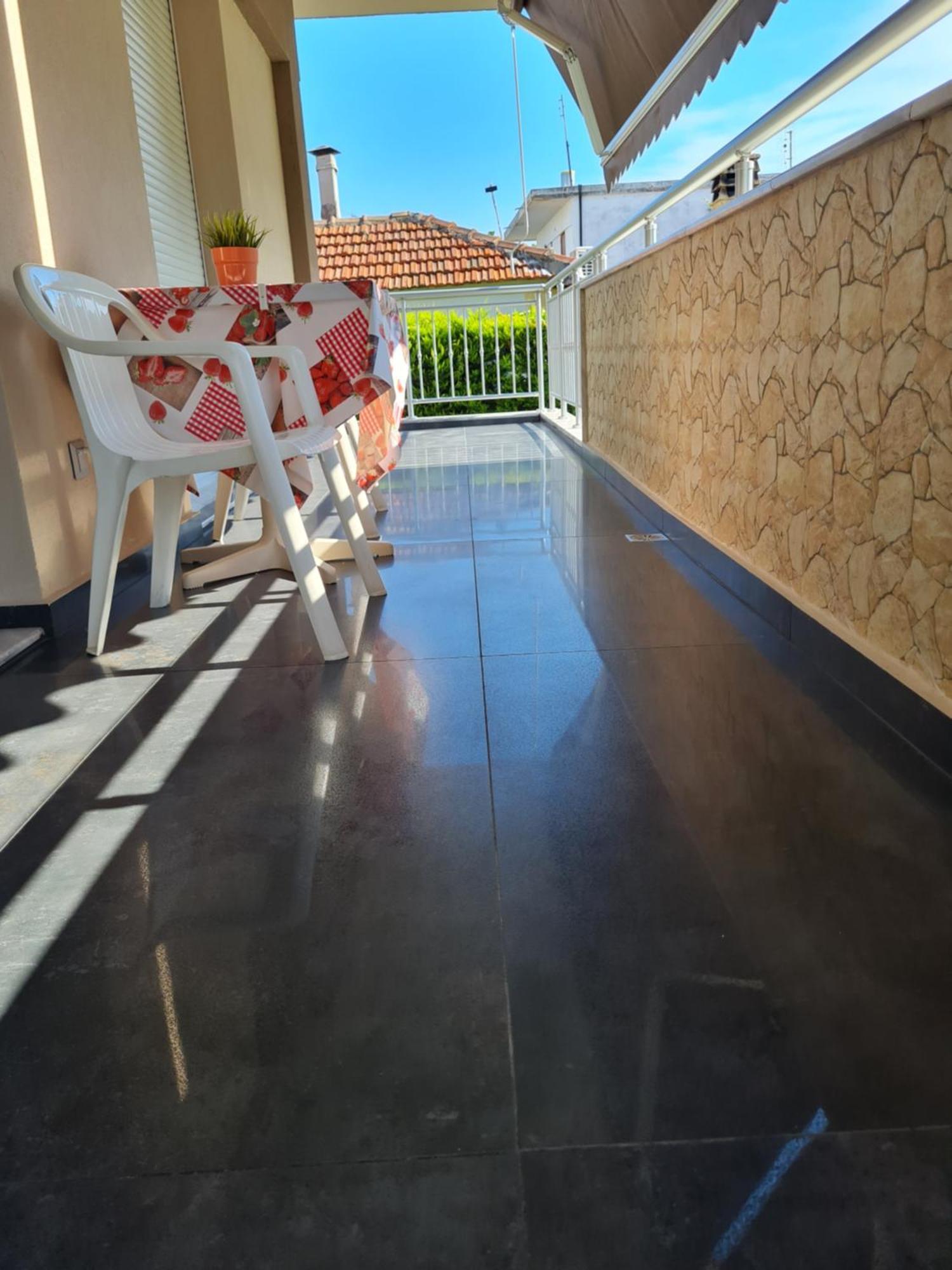 ניאה פלאגיה Dimitris Apartments מראה חיצוני תמונה