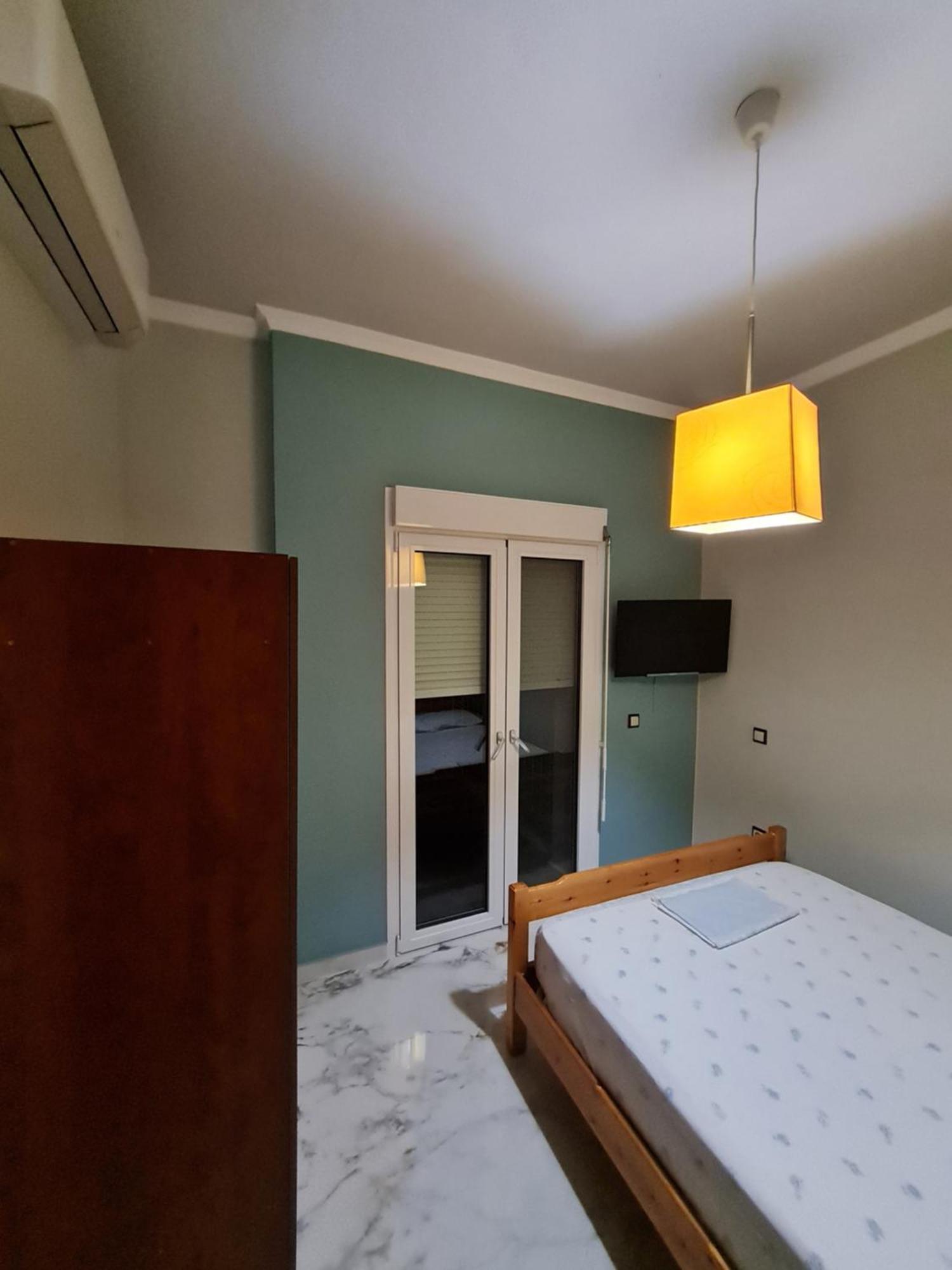 ניאה פלאגיה Dimitris Apartments מראה חיצוני תמונה